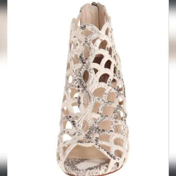 Vince Camuto Fontanela Heeled Sandals sz 7 - Picture 1 of 6